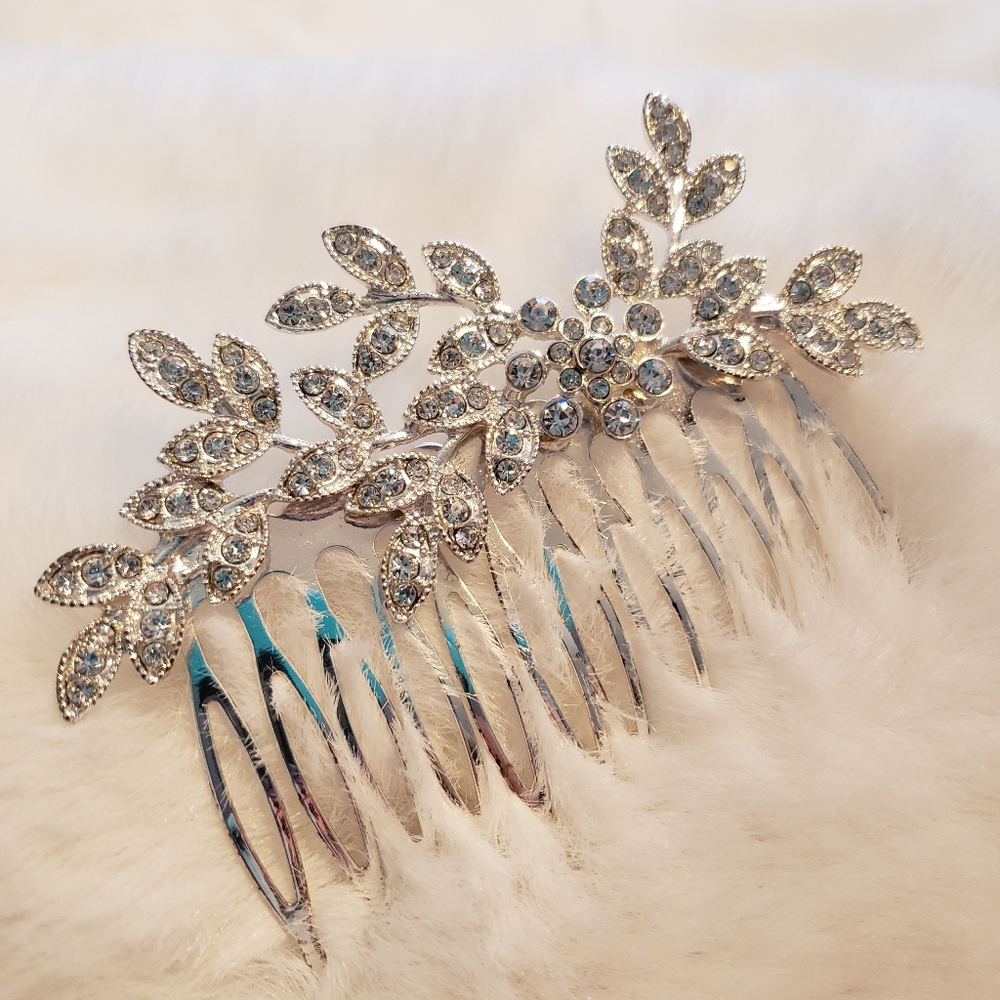 Rhinestone hair comb